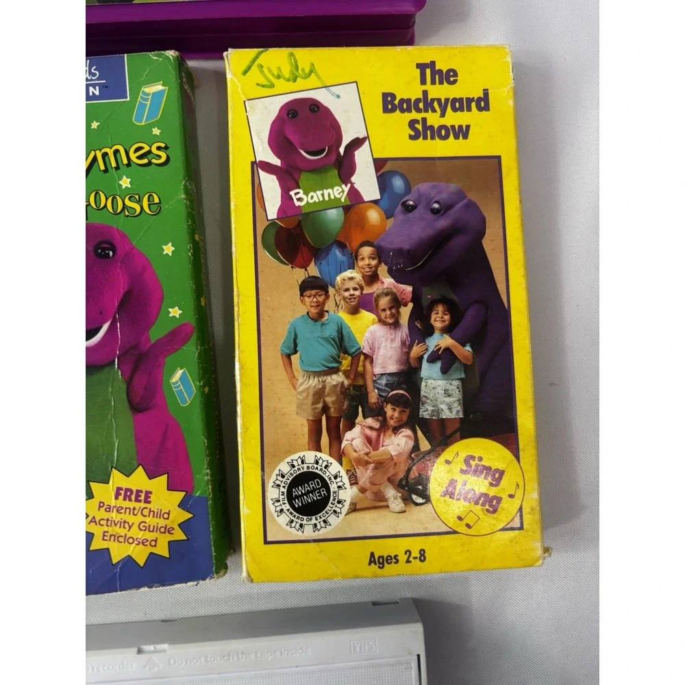 Barney Classic Collection Vhs Lot 9 White Tapes/ Purple Clam Shell No Mold - Picture 7 of 10